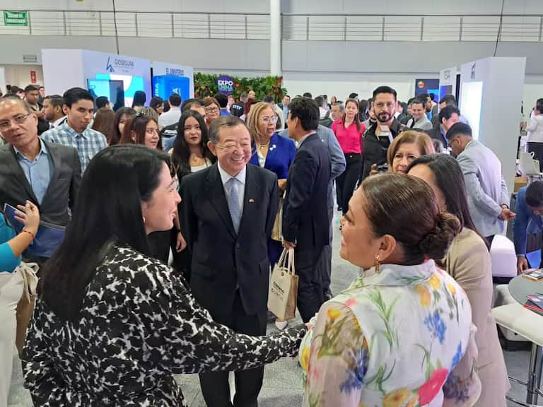 China habilita nueva visa para talentos extranjeros, estos son lo beneficios